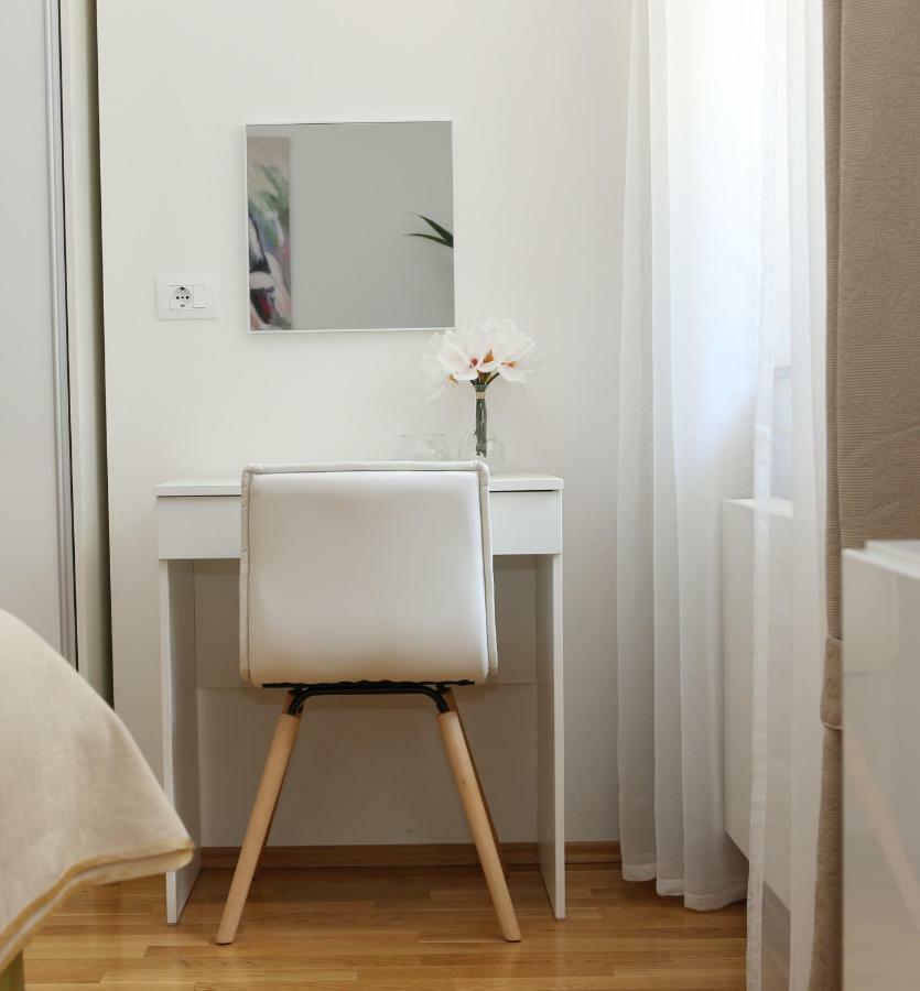 Apartman Nebo Pula Exterior photo