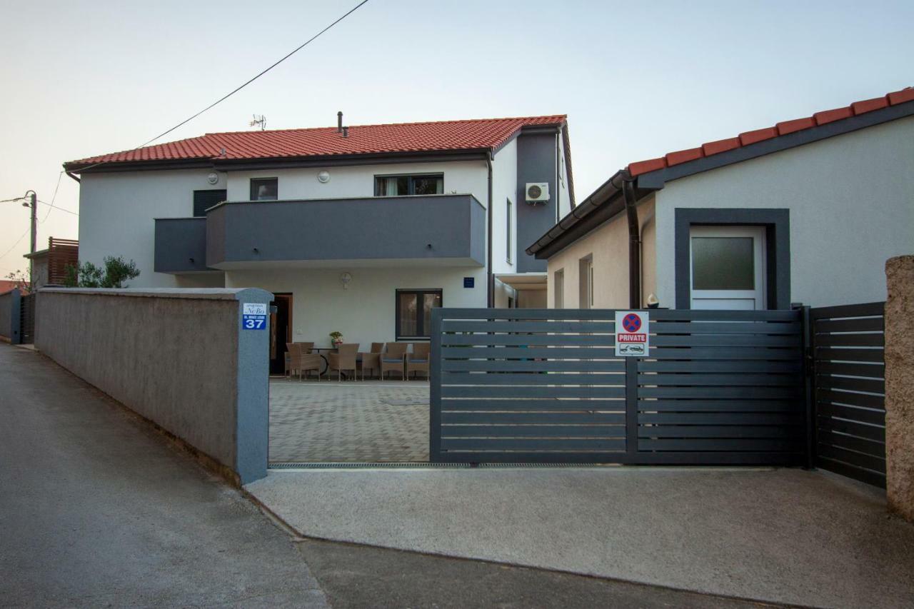 Apartman Nebo Pula Exterior photo