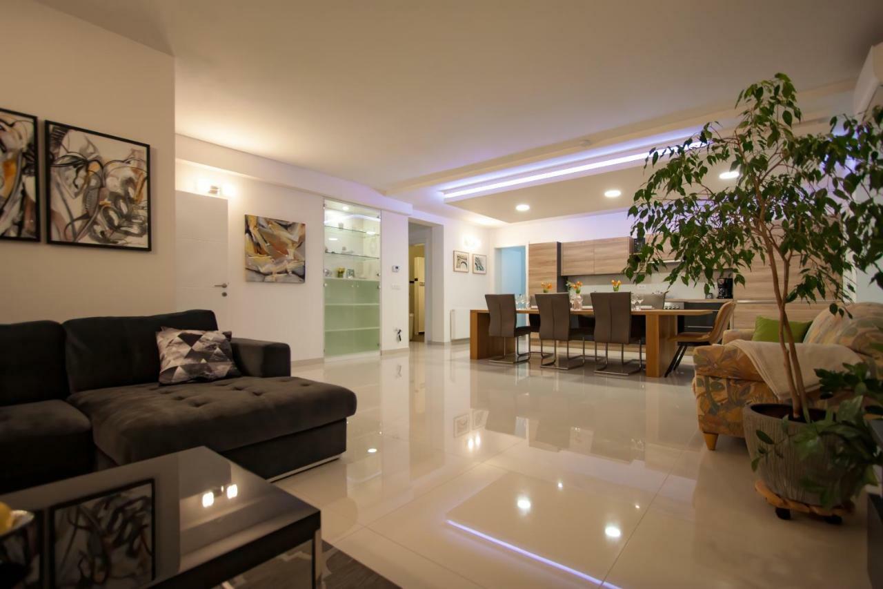 Apartman Nebo Pula Exterior photo