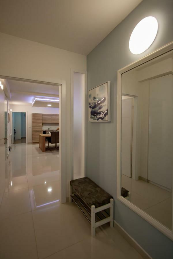 Apartman Nebo Pula Exterior photo
