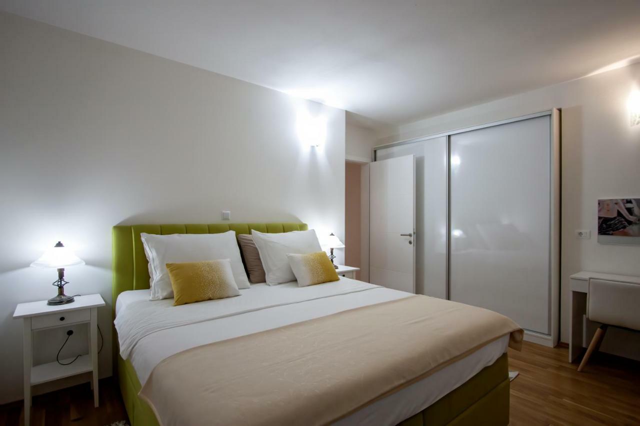 Apartman Nebo Pula Exterior photo