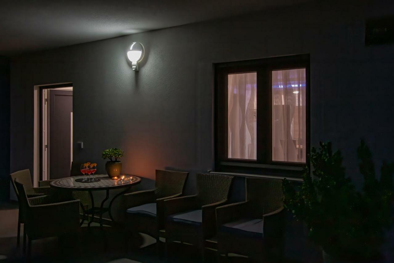 Apartman Nebo Pula Exterior photo